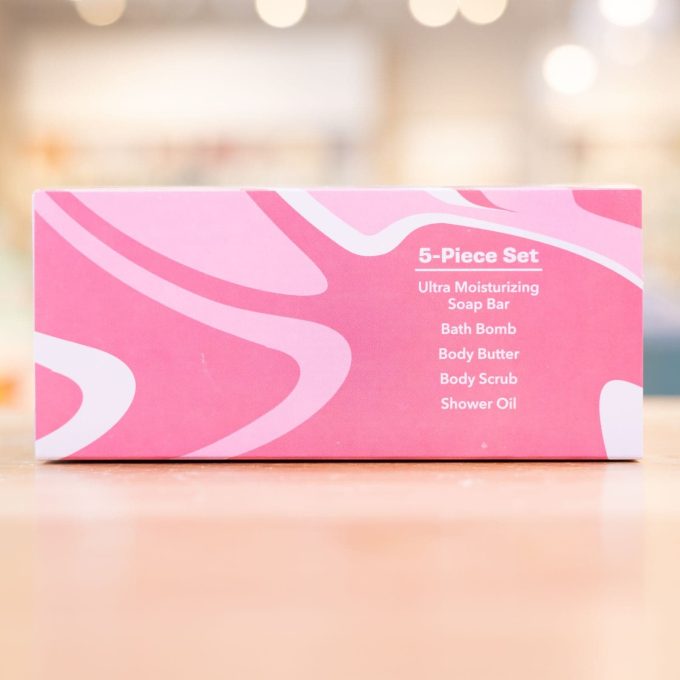 All Hail The Queen 5 Piece Gift Set